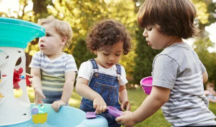 Игры с водой для детей: 5 лучших идей