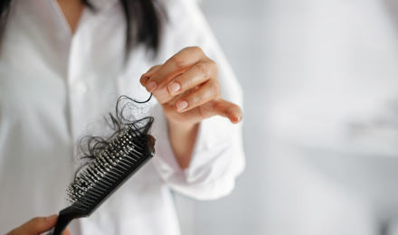 Как почистить расческу от волос и грязи