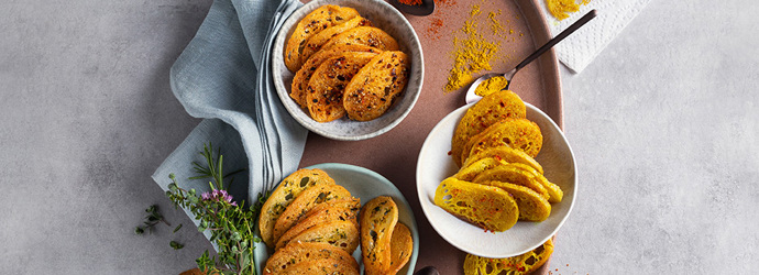 Brotchips aus altem Brot