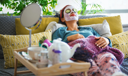 Как сделать увлажняющую маску для лица в домашних условиях
